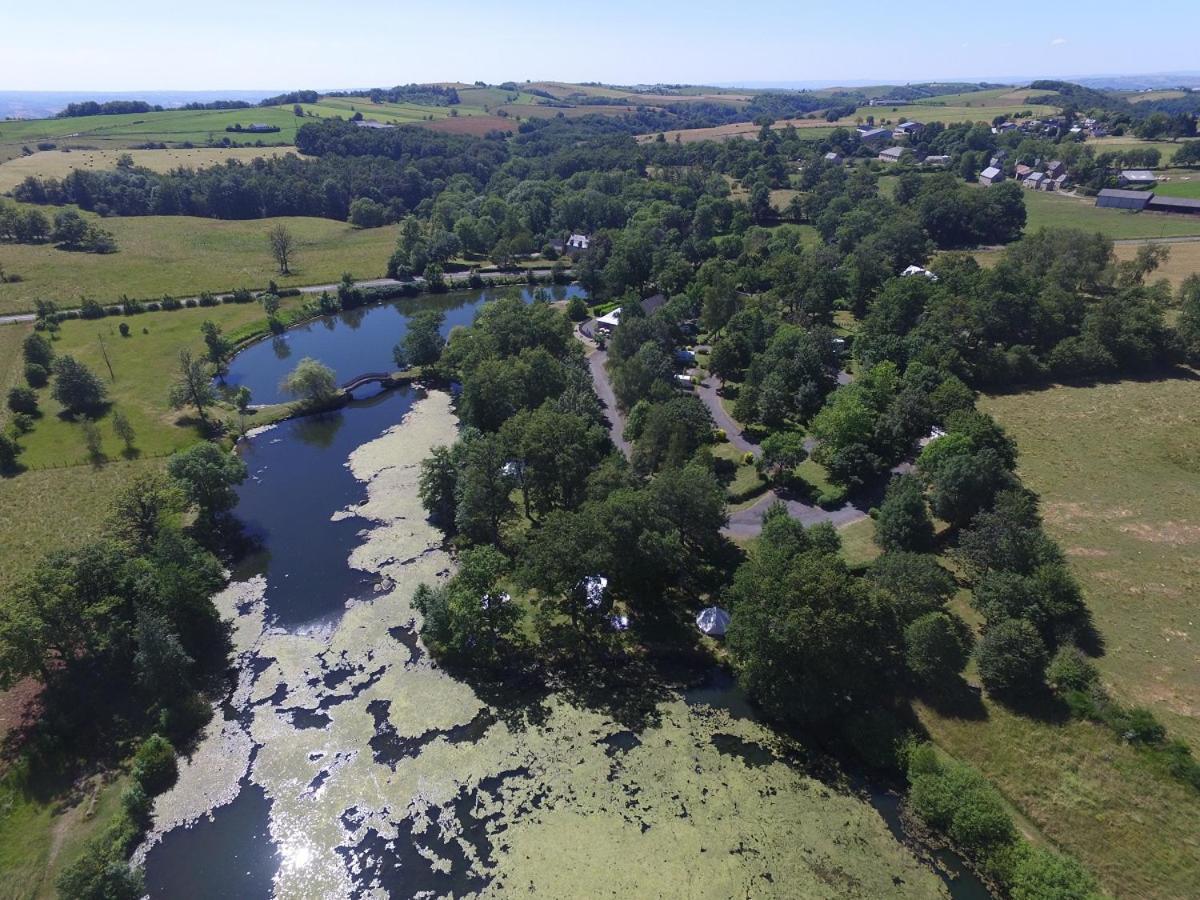 Camping Etang Du Camp Senergues Eksteriør billede