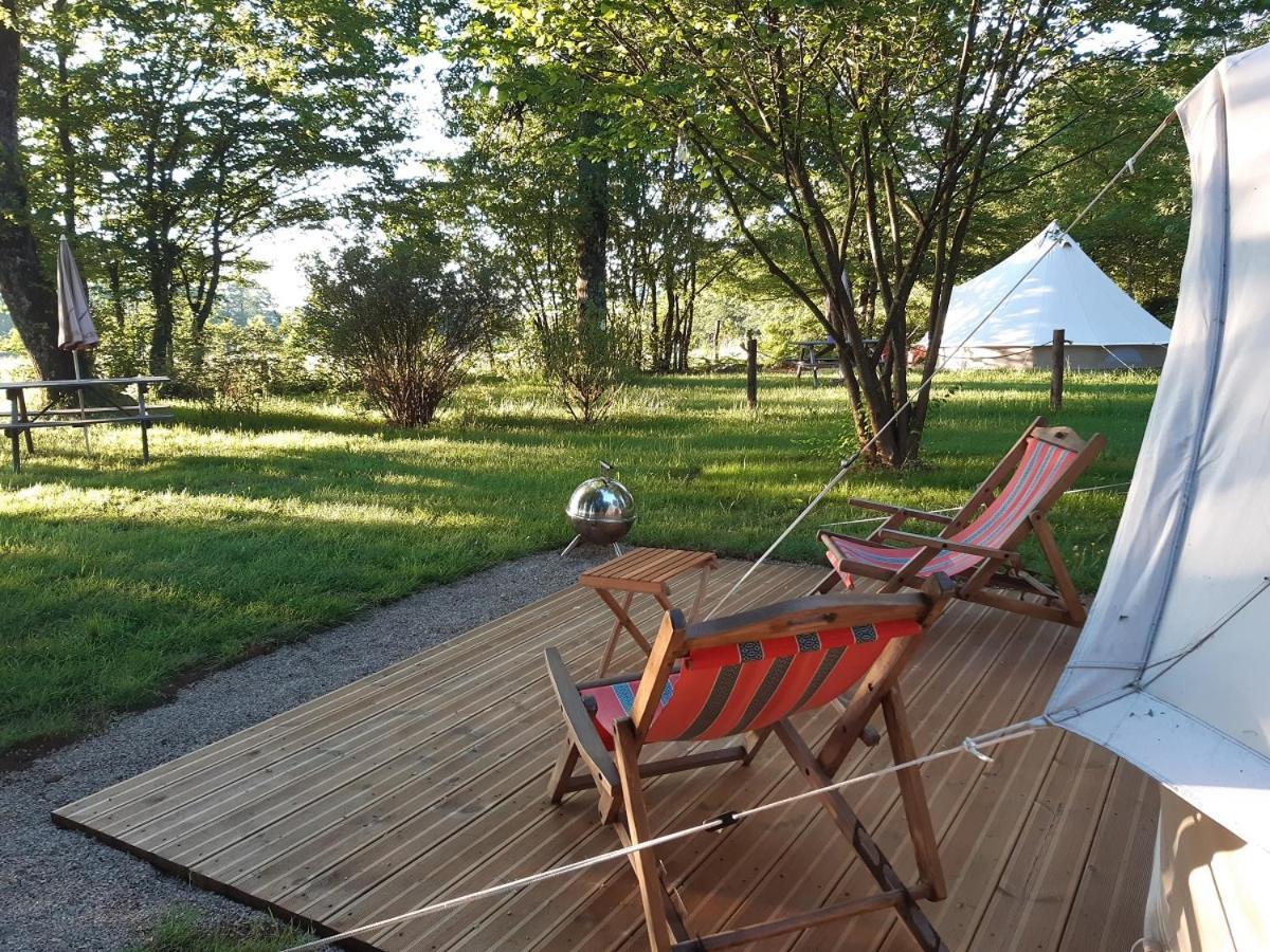 Camping Etang Du Camp Senergues Eksteriør billede