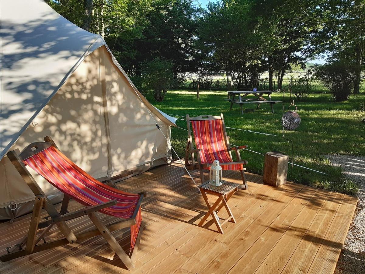 Camping Etang Du Camp Senergues Eksteriør billede