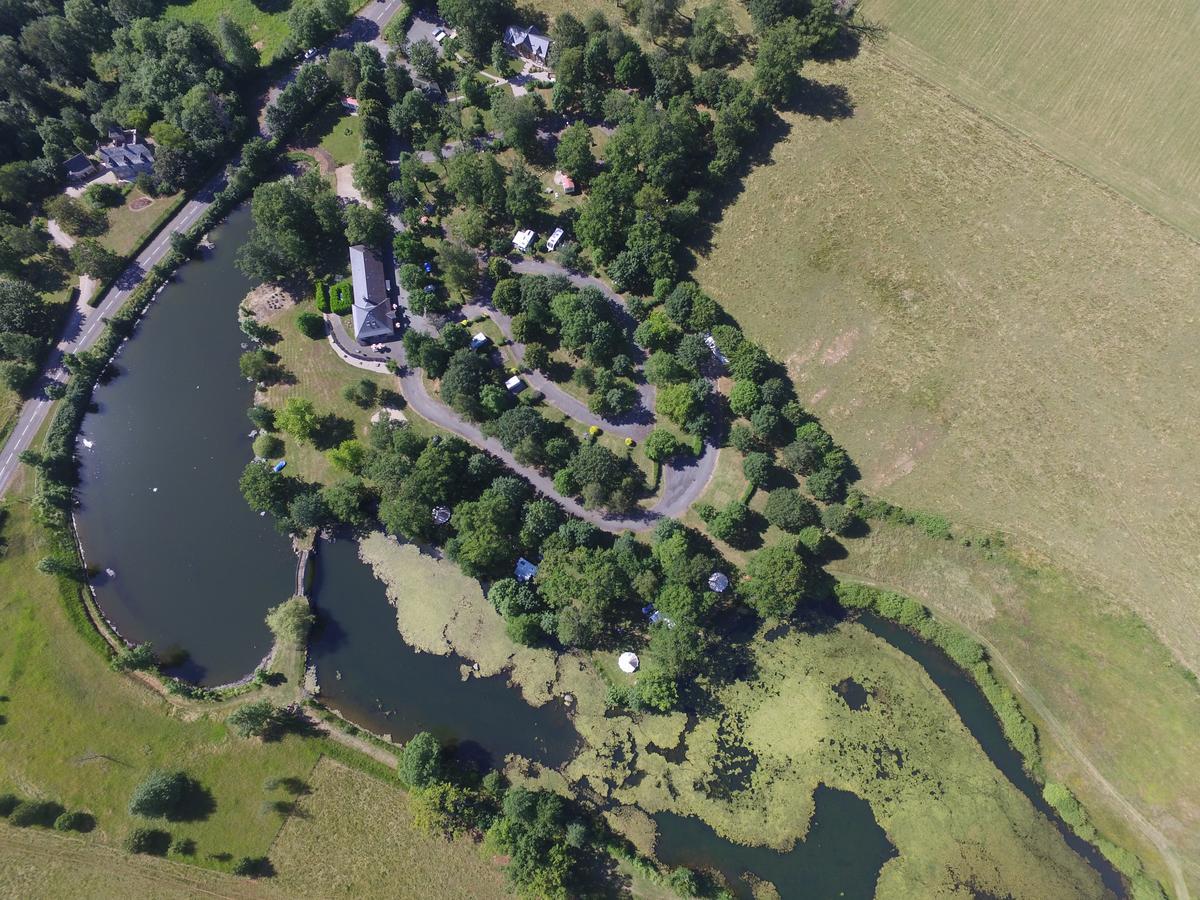 Camping Etang Du Camp Senergues Eksteriør billede